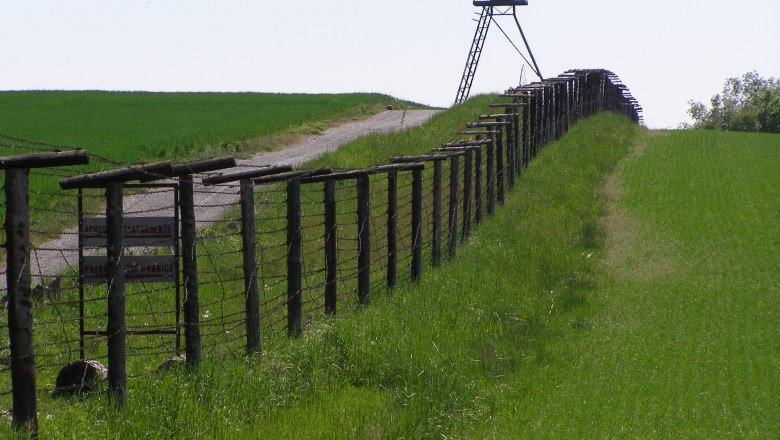 cizov-stacheldrahtzaun